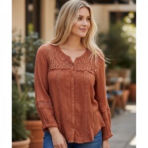 AEO Embroidered Sierra Lace Top Small. ➖